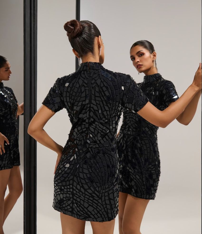 Black mirror dress