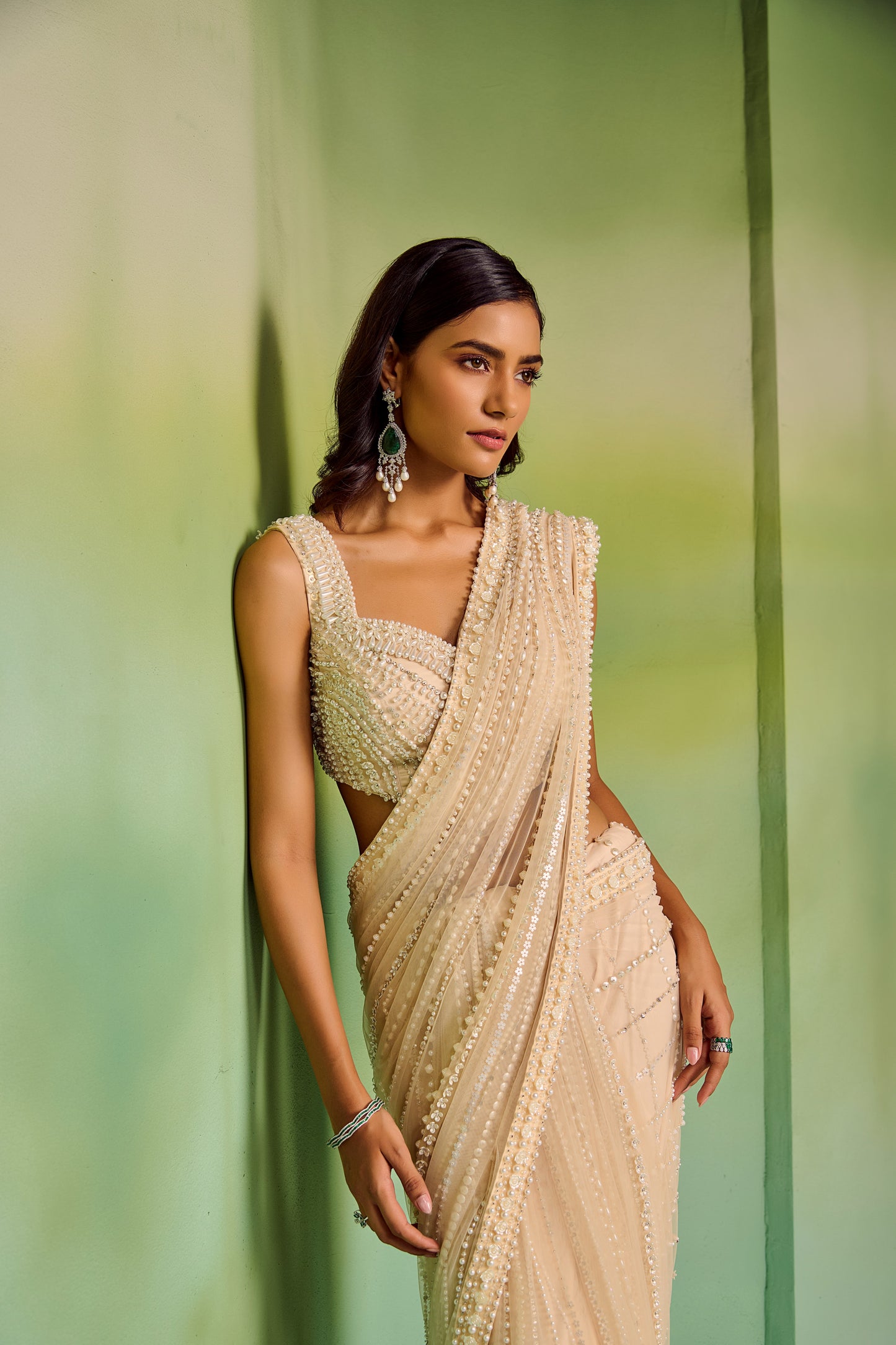 New queen of pearls
saree